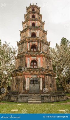  A Pagoda Celestial de Jade: Uma Odisseia Espiritual na Cidade Imperial de Hue!