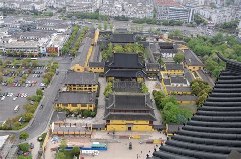 O Templo de Tianning: Uma Jornada Espiritual Através da História e da Arquitetura Chinesa!