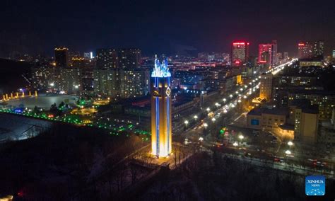  A Parque Memorial de Qitaihe! Um mergulho na história da cidade e um oásis verde no coração do Heilongjiang.